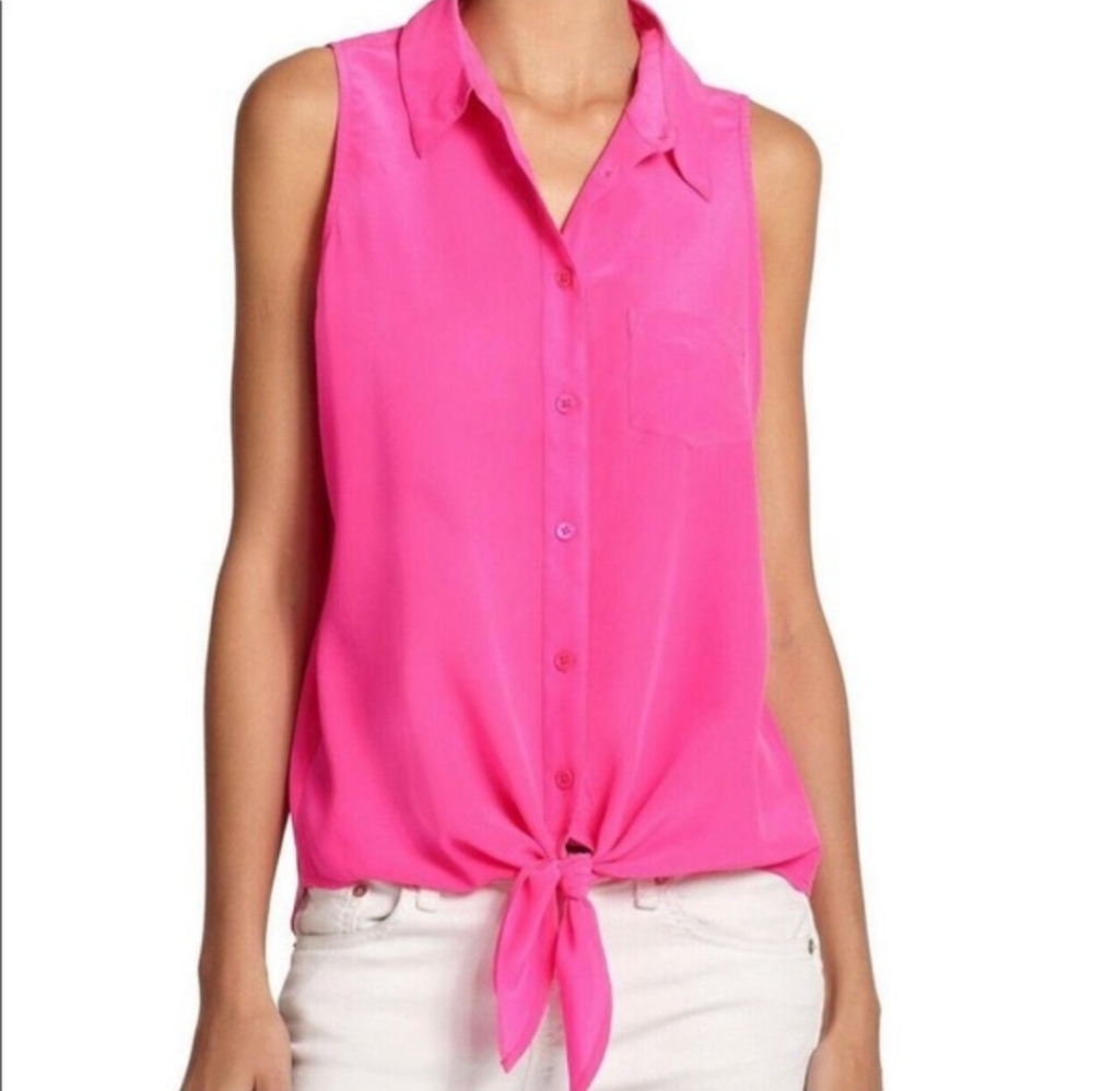 Equipment sleeveless button down *